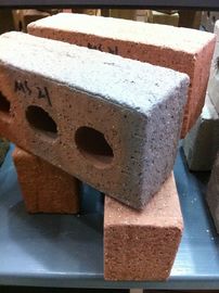 Bau-Baumaterial-strahlen allgemeine Lehm-Ziegelsteine Gesicht mit 3 Löchern sand